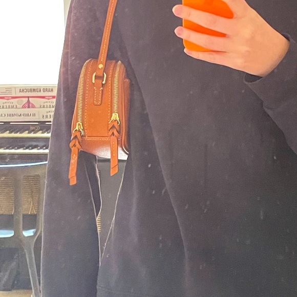 Dooney & Bourke leather shoulder bag - Picture 2 of 8